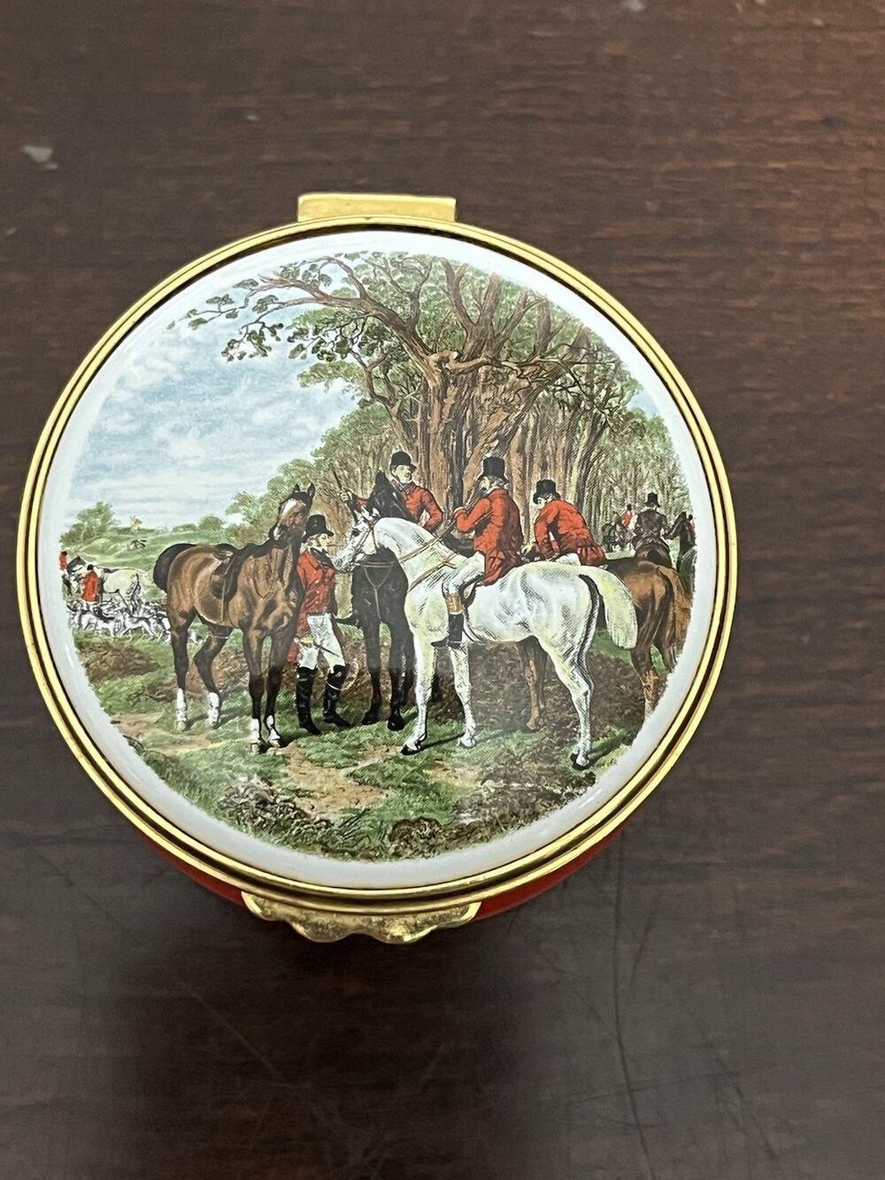 Kingsley Enamels Worcestershire England Trinket Box English Riding Fox Hunting